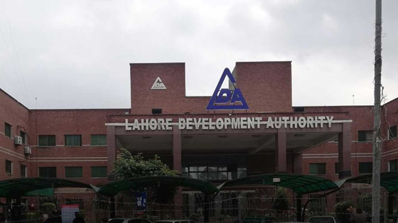 LDA